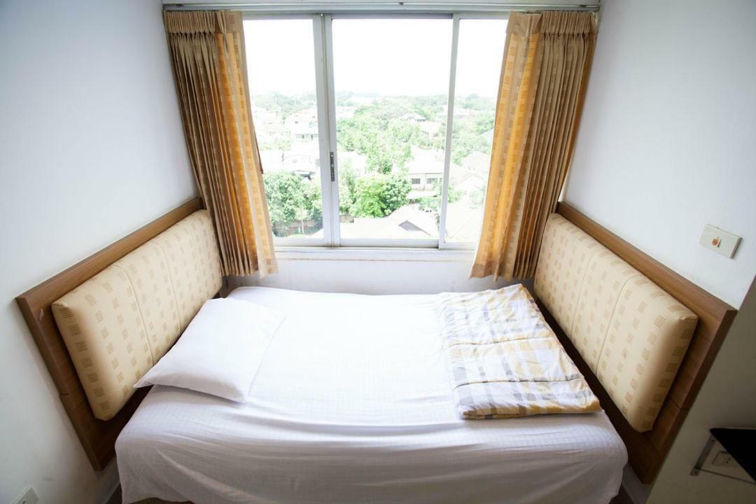 Aparthotel Galare Thong Tower Chiang Mai Exterior foto